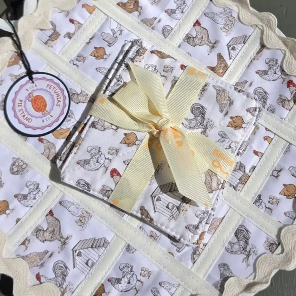 Petunias Pie Stand ❤️ ships
